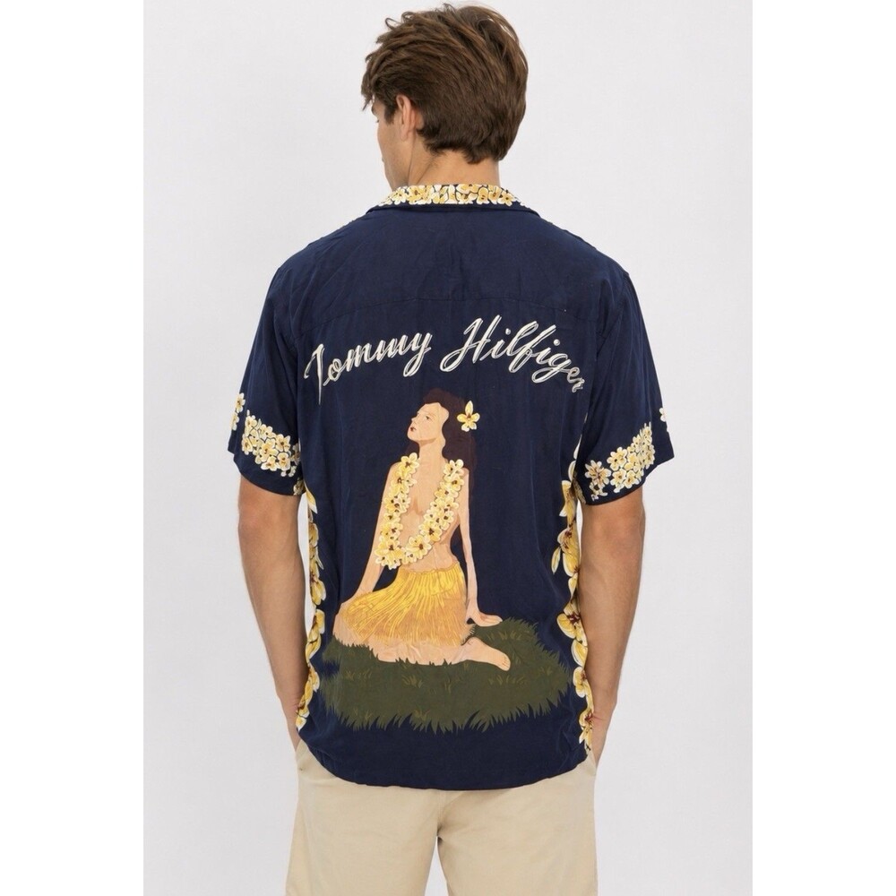 Vintage Tommy Hilfiger Hula Girl Shirt Men M Rayon Hawaiian Short Sleeve Button